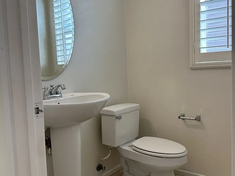9782 Winterberry Dr — Photo 5