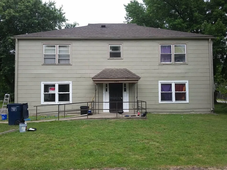 Front of Building with ramp access