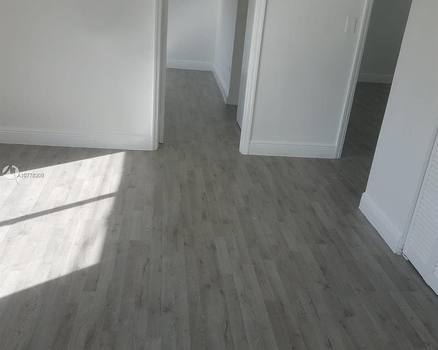 2nd image of 403 NW 34th St