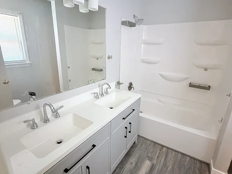 2604 Tracewood Cir — Photo 11