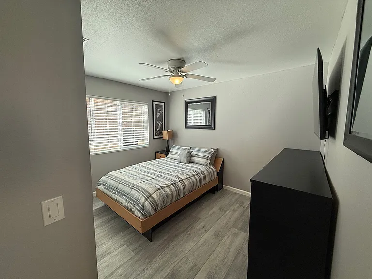 New Furnished 3 Bedroom 2 Bath home — Photo 5
