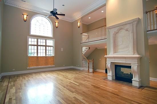 1st image of 928 W Cullom Ave #928