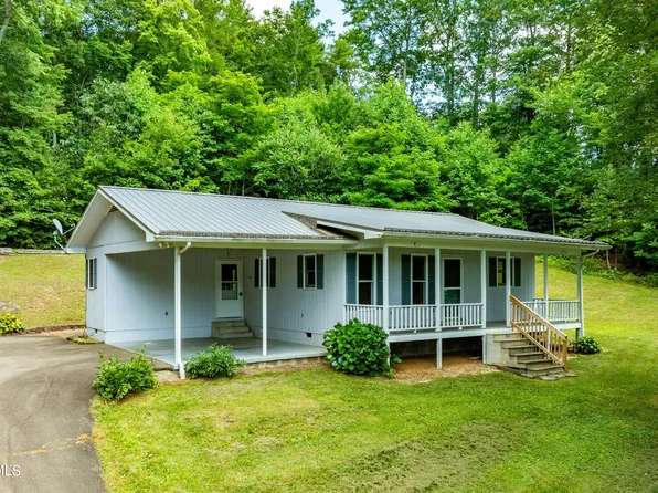 1485 Pleasant Valley Rd, Mountain City, TN 37683