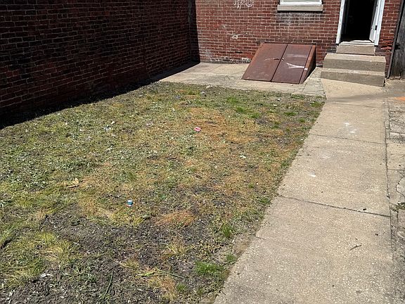 4th image of 3323 Frankford Ave #2