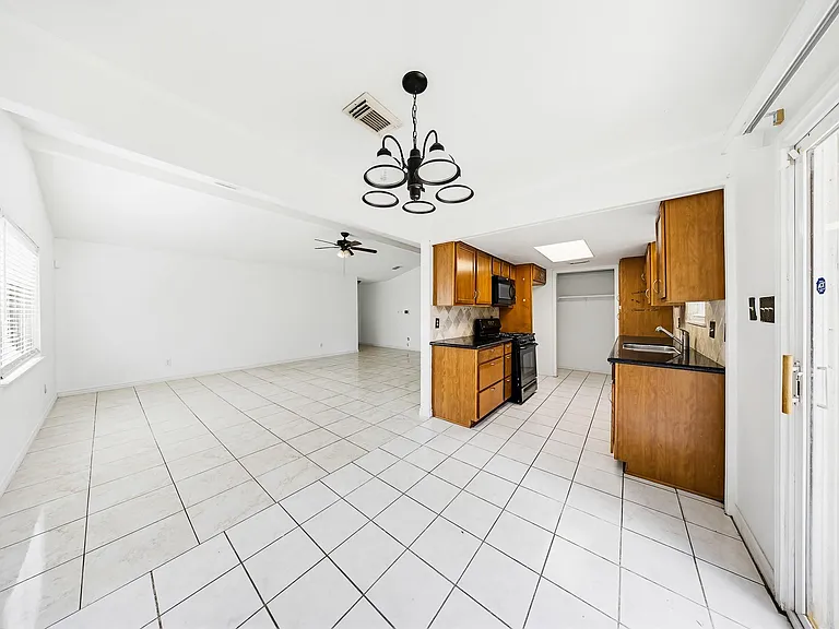 3354 Laurel Fork Dr — Photo 5