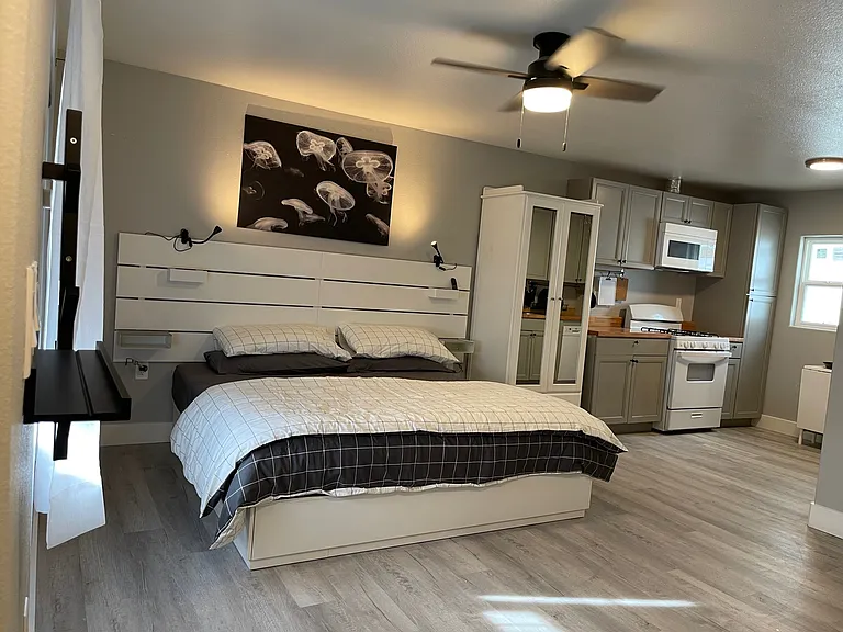 725 S Tehama St #7 — Photo 2