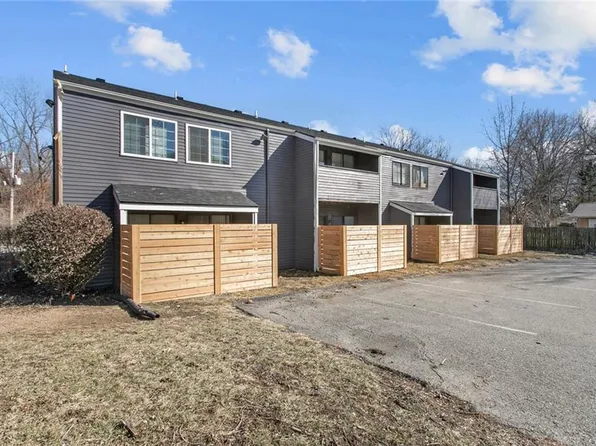 1502 W 25th Ct APT D3, Lawrence, KS 66046