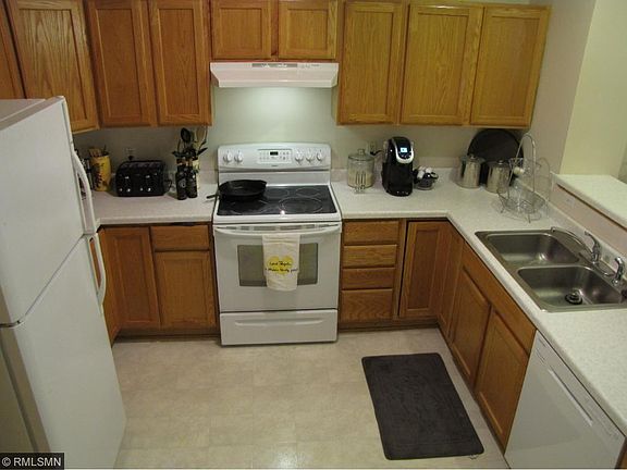 4th image of 3105 Juniper Ln Unit E