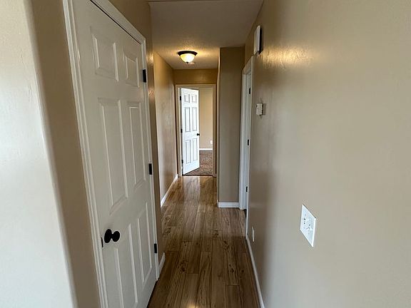 5th image of 8354 S Oak Run Dr