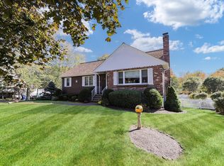 253 Village St, Medway, MA 02053