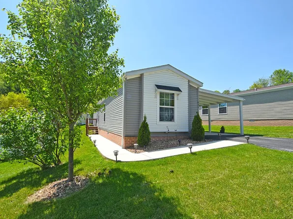 511 Lakeview Dr, Delmont, PA 15626