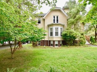 40 Legion Pl, Closter, NJ 07624