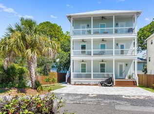 19 Barracuda St #A, Pt Washington, FL 32459