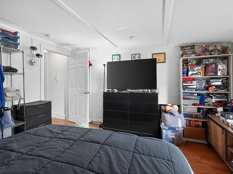 224 N 7th St — Photo 9