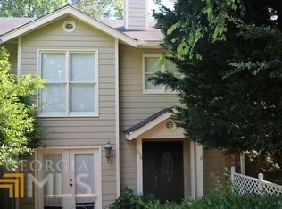 198 Peachtree Hollow Ct, Sandy Springs, GA 30328