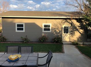 302 Tyler Dr, Holcomb, KS 67851