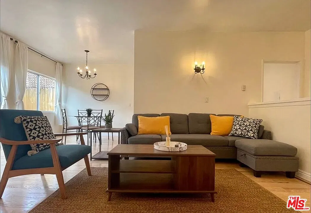 3 bed, 2.5 bath, 1700 sqft, $6,300 — Photo 4