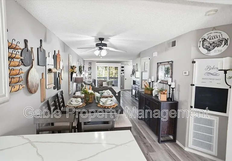 20305 Rue Crevier #585 — Photo 7