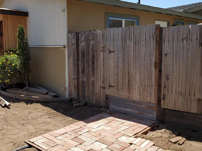 2095 Paralta Ave — Photo 16
