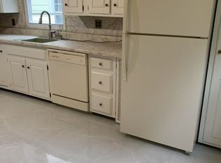 214 Plainfield Ave FLOOR 1, Floral Park, NY 11001