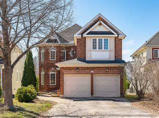 5 Cheltonia Way, Ottawa, ON K2T1G1