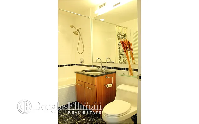 Rented by Douglas Elliman | media 17