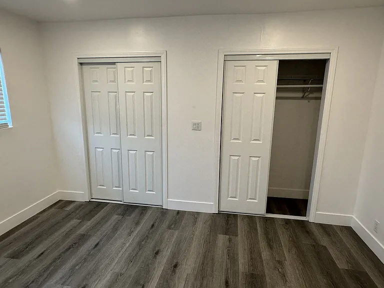 Royal Palms Apartment Complex — Photo 13