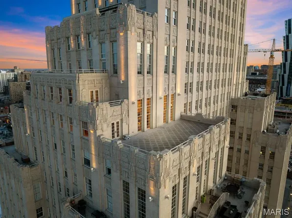 232 N Kingshighway Blvd APT 1903, Saint Louis, MO 63108