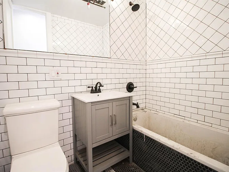 2 Stanwix St #3R — Photo 6