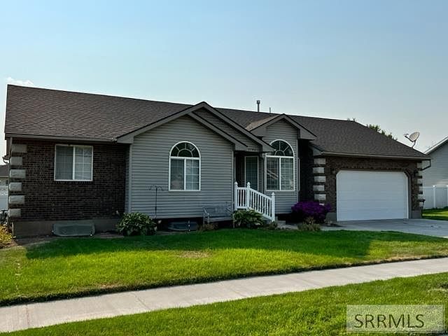 1st image of 3790 S Stonehaven Dr