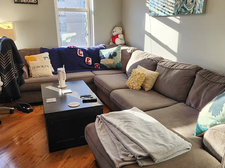 218 Jefferson St #6 — Photo 6