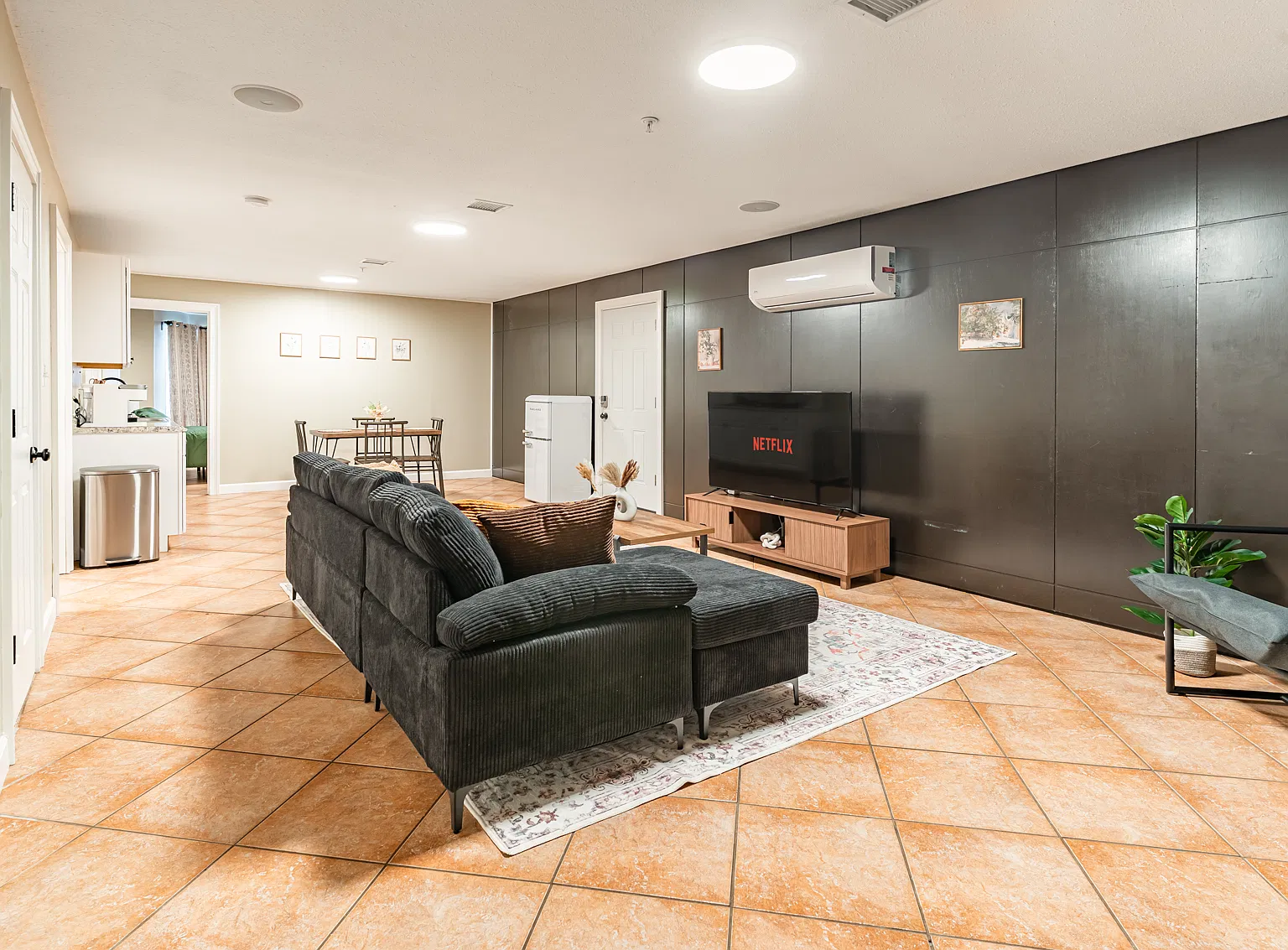 1 bed, $1,900 — Photo 3