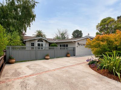 2055 Hull Ave, Redwood City, CA, 94061