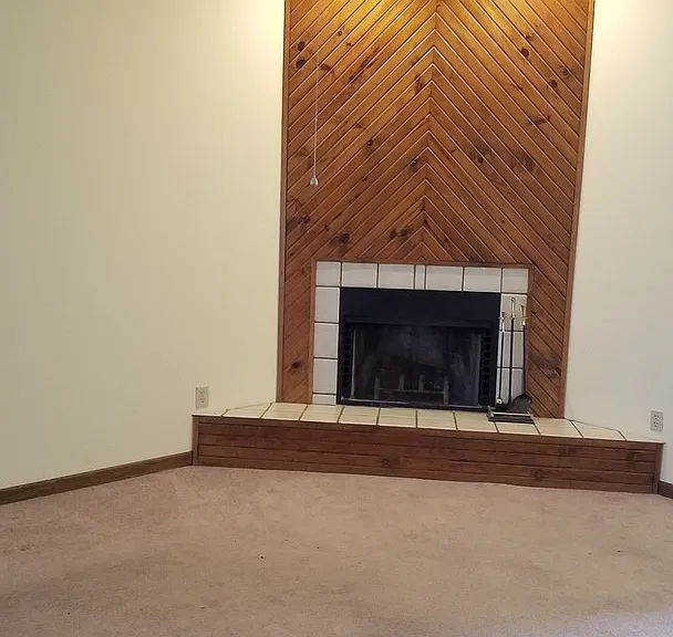 3266-3268 E Longfellow Ct — Photo 4