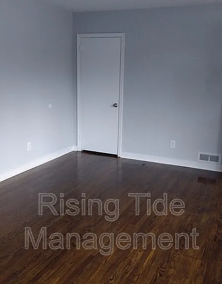 1125 Camellia Rd — Photo 3