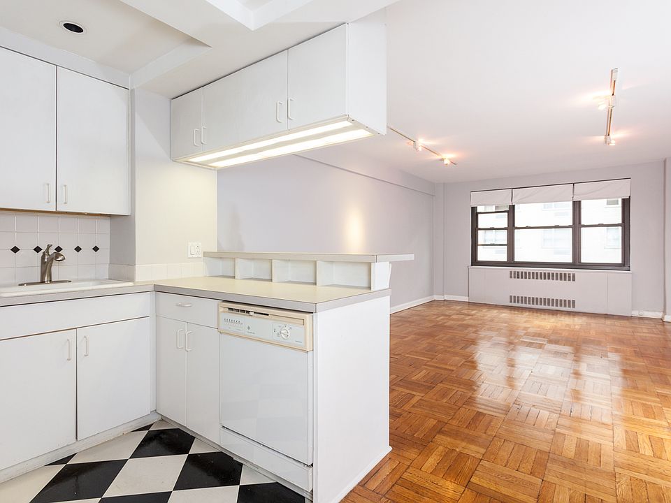 1st image of 135 E 54th St APT 6D