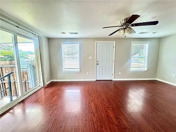 4th image of 1233 Taylor St