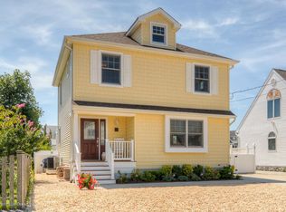 215 Beach Dr, Seaside Park, NJ 08752