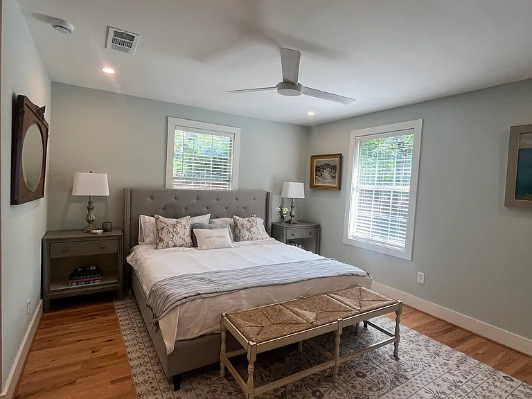 216 N Waverly Dr — Photo 24