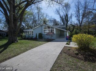 5010 Wickett Ter, Bethesda, MD 20814