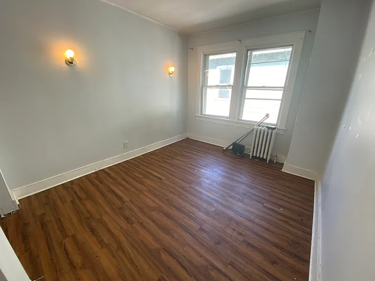 426-428 E Northampton St #4 — Photo 4