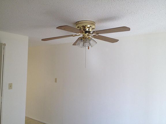 Dining room or 3rd bedroom