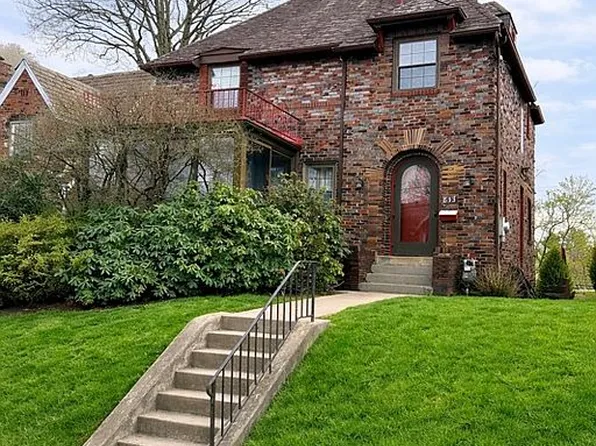 633 McCully St, Pittsburgh, PA 15243