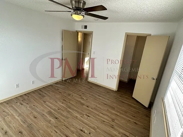 Freedom Flats — Photo 49