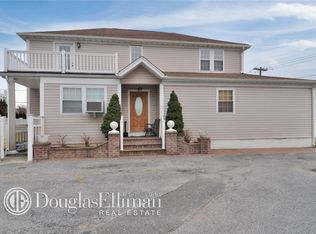 411 Bayville Ave, Bayville, NY 11709