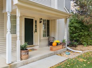 591 Windsor Dr, Fox Lake, IL 60020