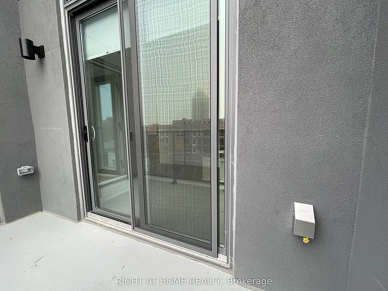 495 Logan Ave #412 — Photo 17