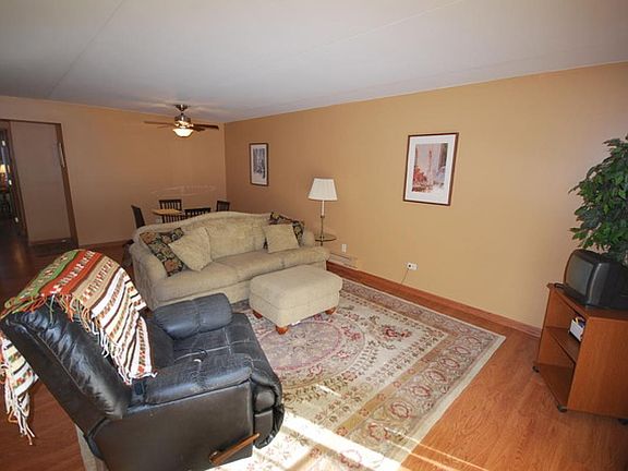 4th image of 5435 Waterbury Way 201a