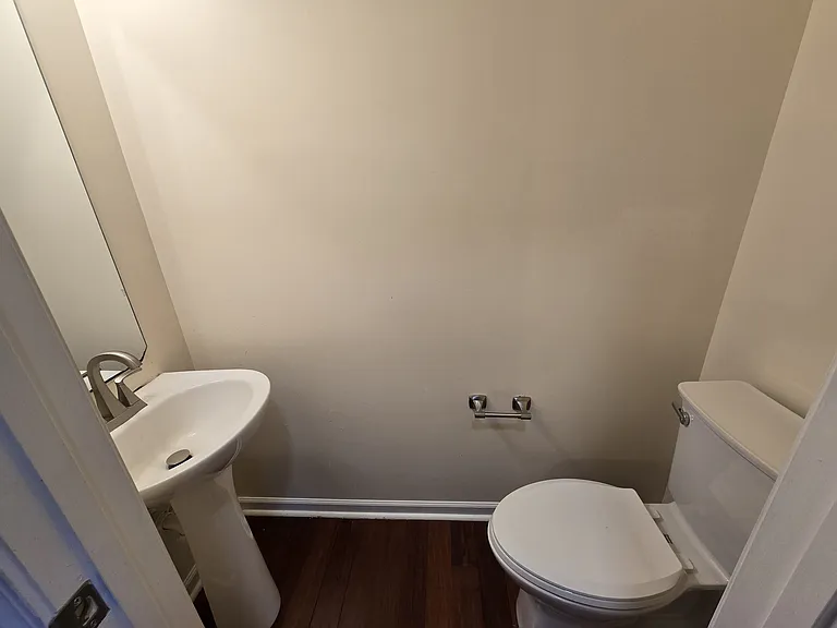 106 Parkerson Ln — Photo 12