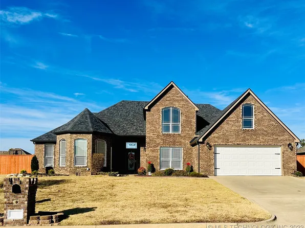 1414 Richmond Dr, Fort Gibson, OK 74434